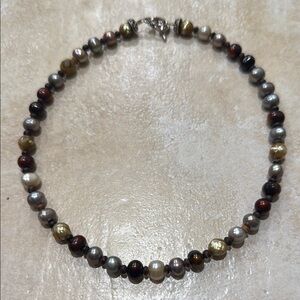 Elegant Multicolor Pearl Necklace